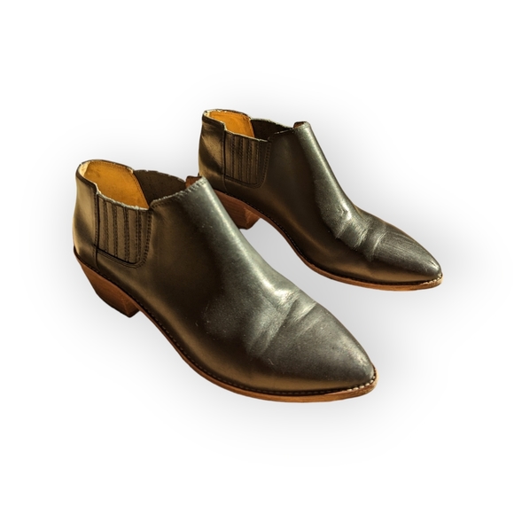 Madewell Sonia Low Leather Chelsea Boot - Picture 2 of 11